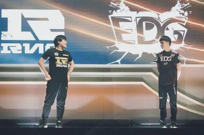 FLY鏖战HLE,Uzi极限生还后反打宿敌对决入围赛,锁定晋级资格的简单介绍 FLY鏖战HLE,Uzi极限生还后反打宿敌对决入围赛,锁定晋级资格的简单介绍