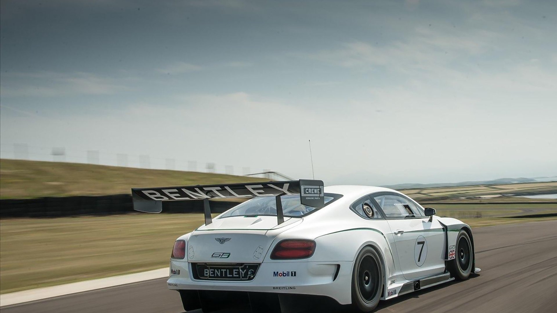 马克西50分燃爆全场！吉林队鏖战快船，亚洲篮球之光震撼NBA赛场