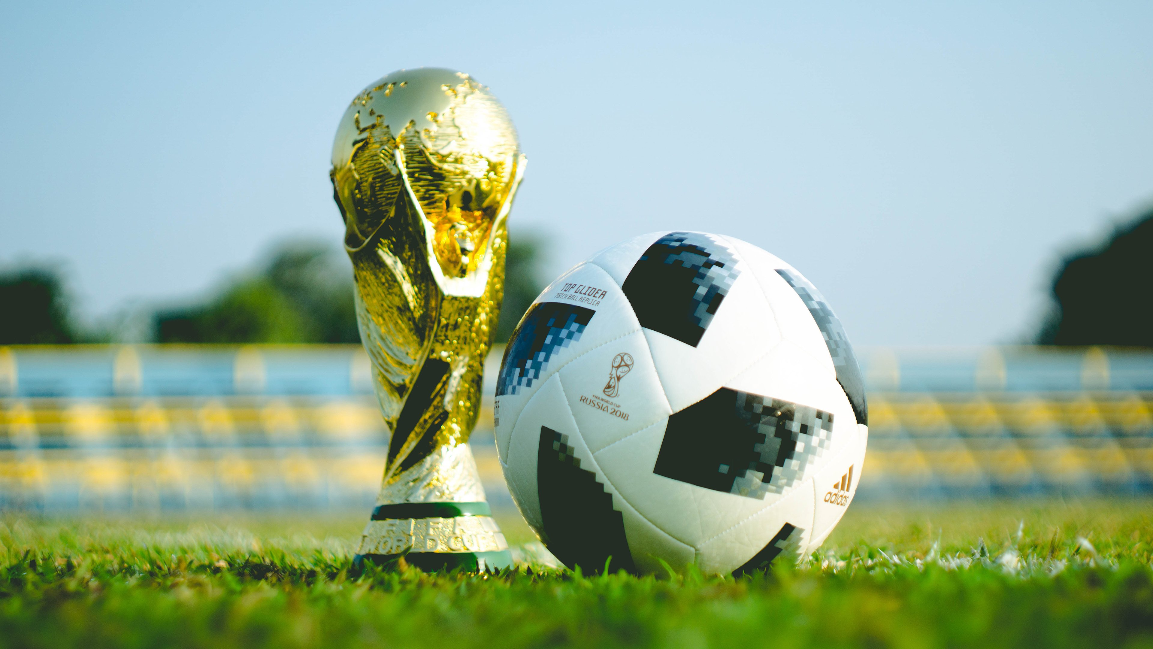 2026世界杯G组，厄瓜多尔完胜秘鲁，萨内致命一击点燃血色黄昏
